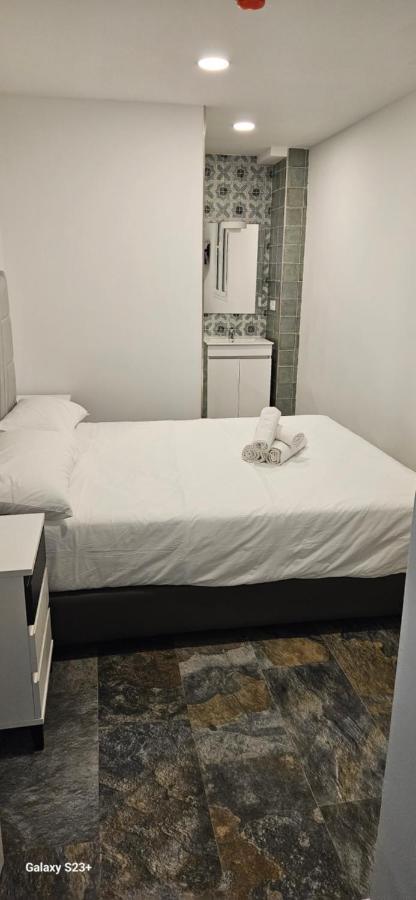 Hostal Nervion Sevilla Buitenkant foto