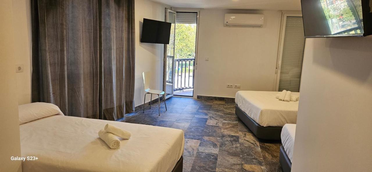 Hostal Nervion Sevilla Buitenkant foto