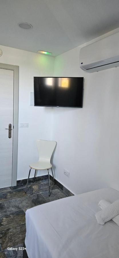 Hostal Nervion Sevilla Buitenkant foto