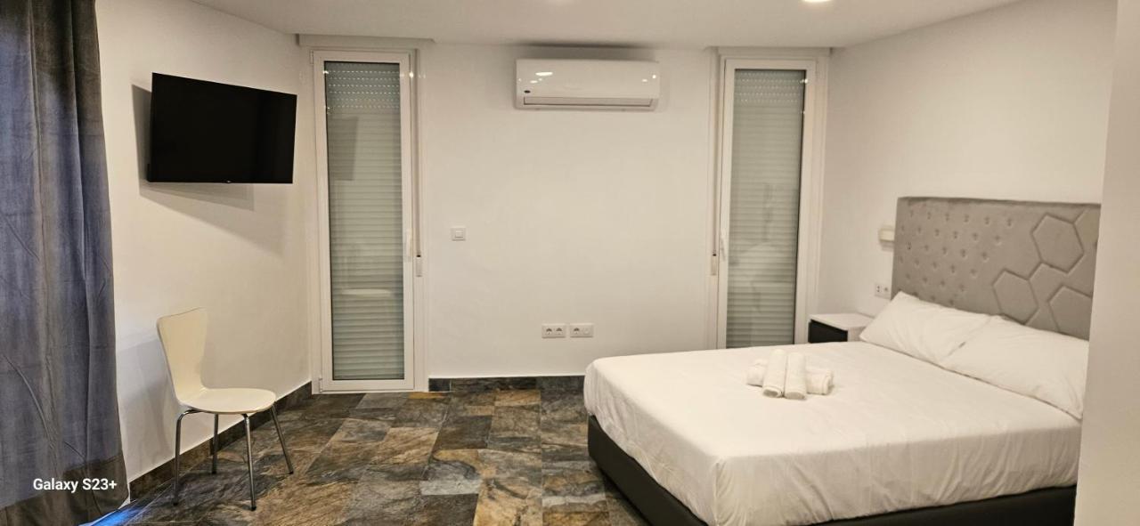 Hostal Nervion Sevilla Buitenkant foto