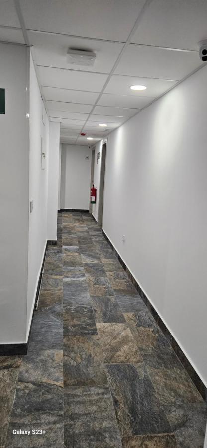 Hostal Nervion Sevilla Buitenkant foto