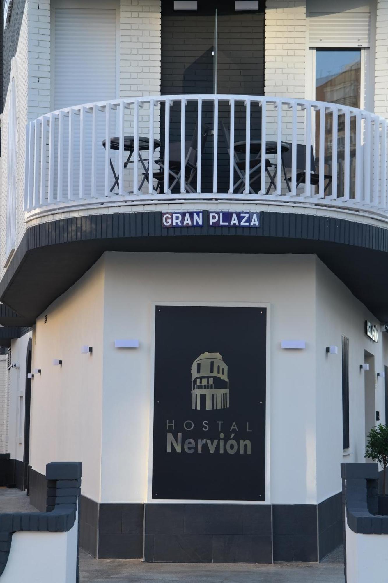 Hostal Nervion Sevilla Buitenkant foto