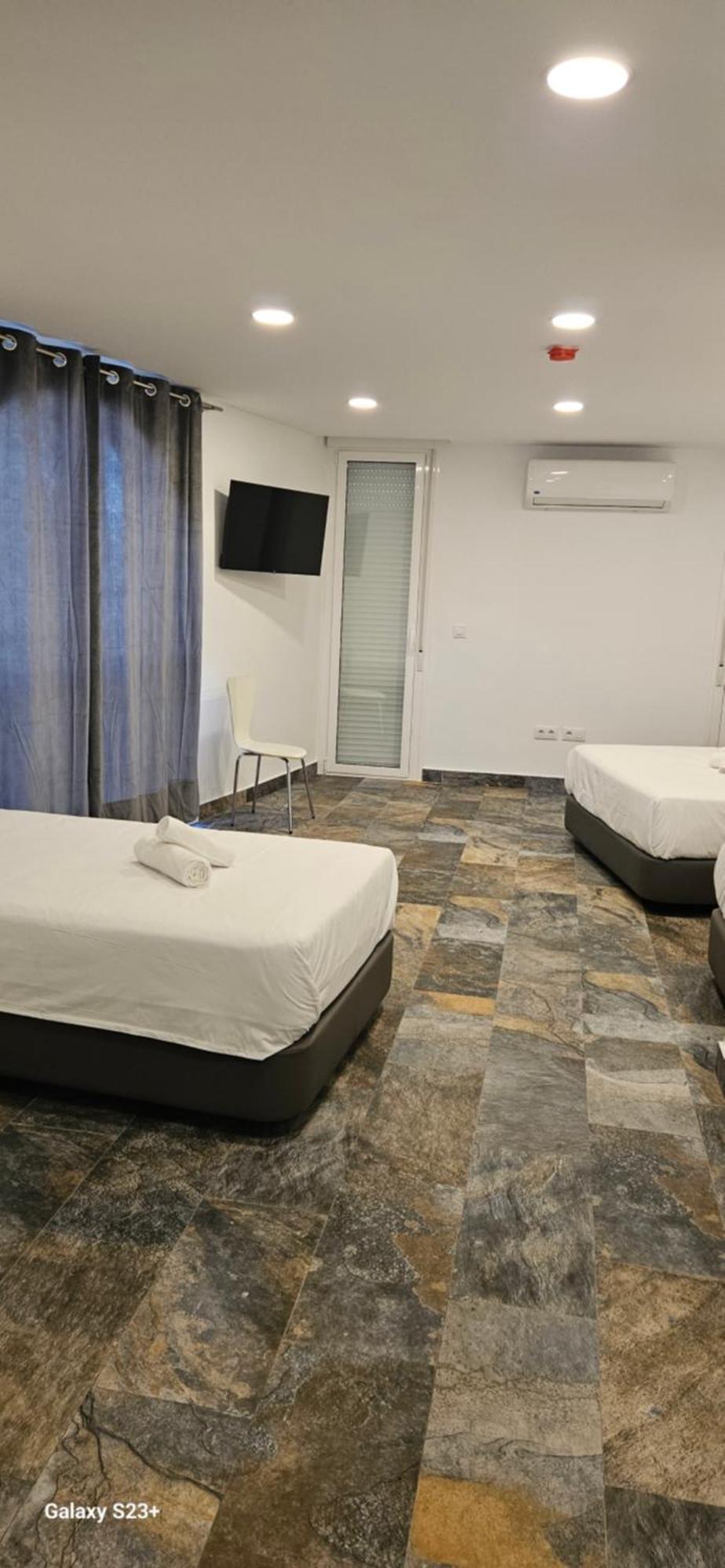 Hostal Nervion Sevilla Buitenkant foto